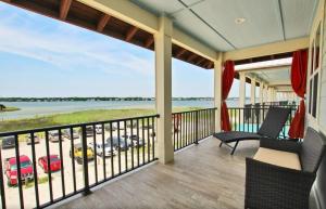 Turtle Tracks Beach House #2