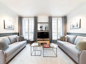 LivinParis - Luxury 2 Bedrooms Centre Pompidou