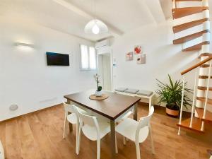 Casa Vacanze con Vista Mare e Giardino - Amanecer