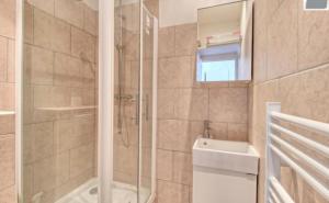 Studio équipé-climatisé avec balcon au Mourillon à 20m de la plage