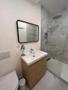 Relais Cocorico 2 Bedrooms with AC, 2 bathrooms, 8 min Eiffel Tower