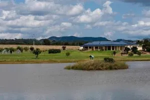 'Orana Grove' Reset at a Mudgee Vineyard Getaway - Grattai