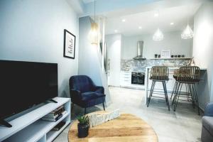 M&E house city center private parking