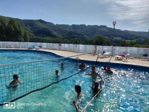 Saint geniez dolt Jolie t2 aménagée et équipée village goelia 2 piscines chauffées