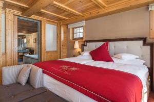Monte Rosa Suite room in Riffelalp Resort 2222m