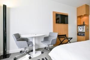 Hotels Novotel La Rochelle Centre : photos des chambres