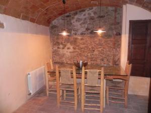 BAIX EMPORDÀ. Increíble casa en pueblo medieval