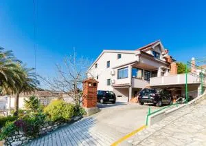 Apartment Renata - Palit