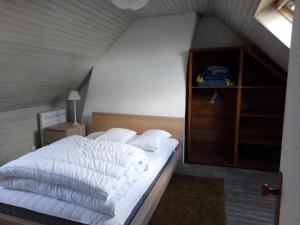 Maisons de vacances Petite maison dans les Monts d'Arree TY COZ : photos des chambres