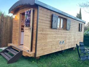 Chalets Roulottes & SPA du pont des charrettes : photos des chambres