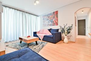 Beautiful new apartment 5 min from Piraeus Port (A2)