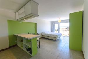 MODERNO DEPARTAMENTO CON VISTA AL LAGO