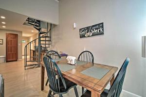 Lovely 2-Bedroom, 2-Bath Condo On The Golf Course