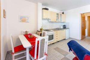 Apartment Besima 