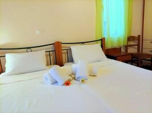 Lourantos Bayside Apartments