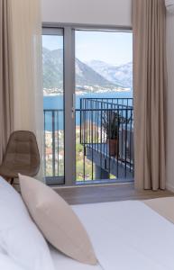 Andjelas Place with Sea View