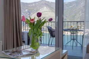 Andjelas Place with Sea View