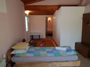 Hompot Accommodation