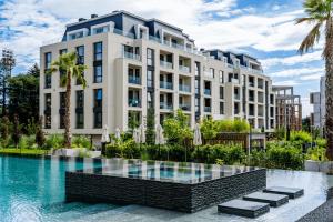 Marina Beach Azur- 100m from the BEACH & SPA! LUXURY APARTMENT!