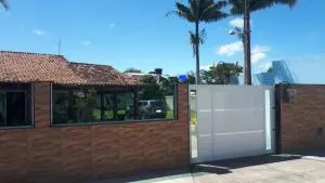 Casa de praia/campo com piscina e gramado - Itapeba