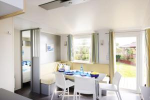 Campings Camping maeva Club Les Preveils : photos des chambres