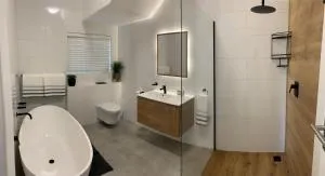 Lovely flat walking distance to Glentana beach - Outeniekwa