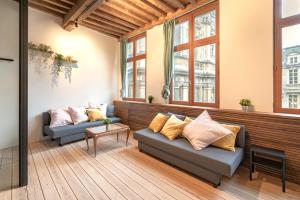 The Hendrik Square Apartments