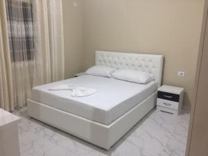 Apartment Ermona Resuli