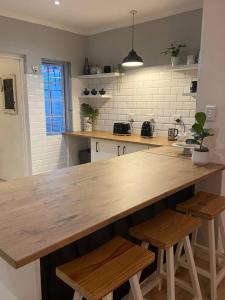 Open living family home in the Winelands