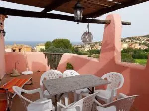 un angolo di Paradiso a pochi passi dal mare nel villaggio Calarossa - 罗萨岛