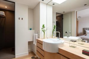 SERENITY by Buenavilla