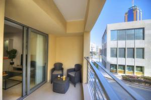 Elegant one bedroom apartment with terrace in uptown Portomaso DDIF1-4