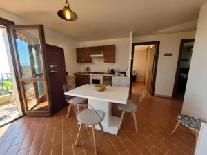 Villas Superbe Villa, incroyable vue mer, avec piscine privative a Solenzara : photos des chambres