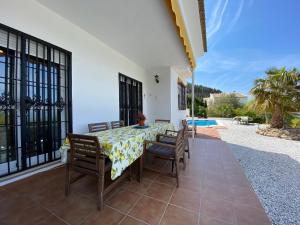 Nature villa Casa Lena private salt pool by Rentasunnyplace