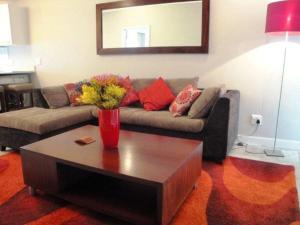 One-Bedroom Apartment room in 312 HARBOUR BRIDGE
