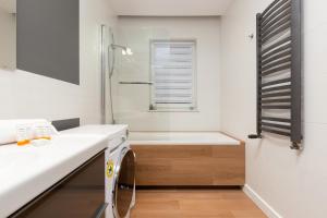 Active City Apartments Warsaw by Noclegi Renters