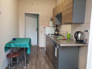 Apartament Demiro