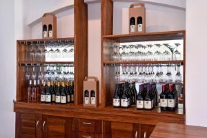 Topiary Wine Estate & Cottages