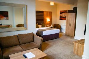 Family Room room in Hillscourt