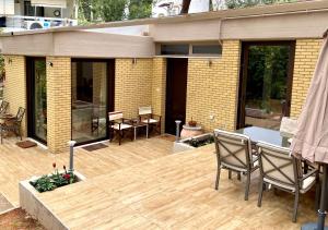 Amazing Garden House