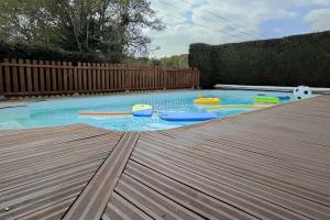 Maisons de vacances ꧁ Madig Azul - Villa avec piscine chauffee ꧂ : photos des chambres