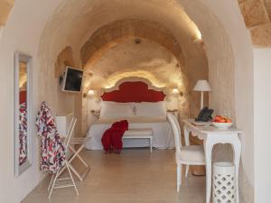 Junior Suite - Cave room in Palazzo Degli Abati