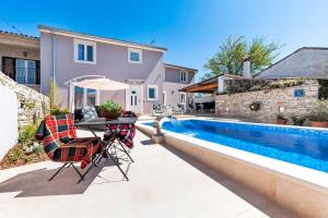 Holiday Home Fradelani