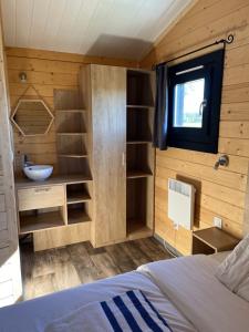 Chalets Chalet avec spa, Au Bois Quartois : photos des chambres