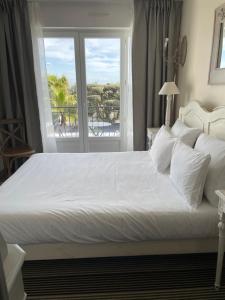 Hotels Hotel Le Martray : Chambre Double - Vue sur Mer