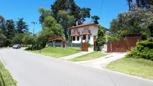 La Reserva Natural Chalet - El Coyunco