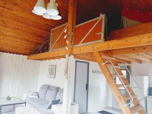 Chalet en forêt, brame du cerf