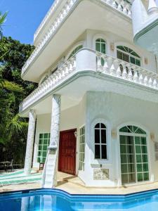 3br PHouse Rooftop terrace with plunge pool and ocean view walk to beach 5th ave and Cozumel Ferry