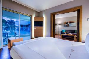 Bellis Deluxe Hotel & Heated for Winter Aqua Park