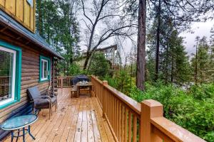 Harris Lakeview Cabin